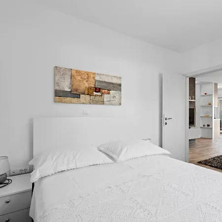 Moments Rogoznica (Sibenik-Knin)