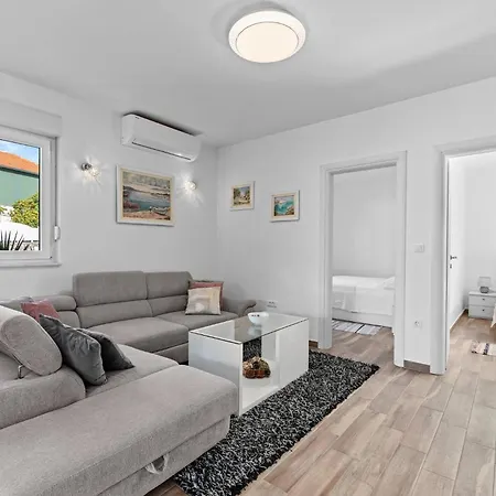 Moments Apartment