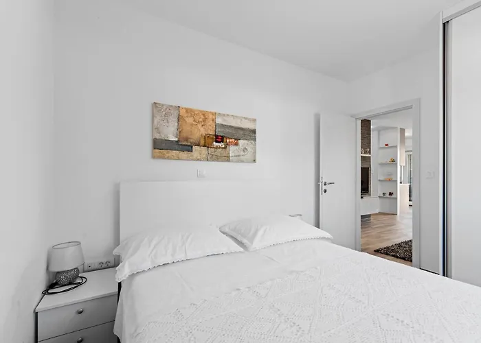 Moments Rogoznica (Sibenik-Knin)